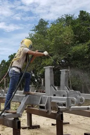 Gallery sandblasting